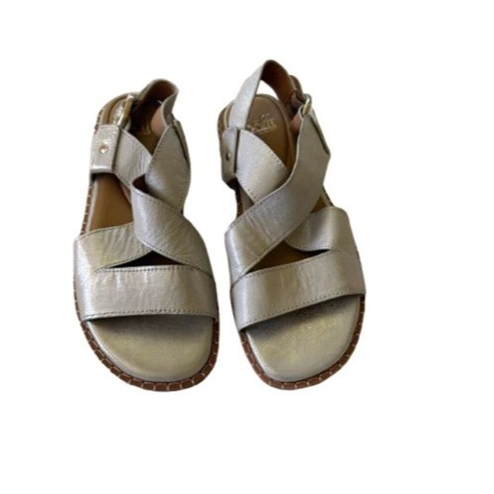 Söfft Nadia Slingback Sandal Light Metallic Platino Sandals Size 11M